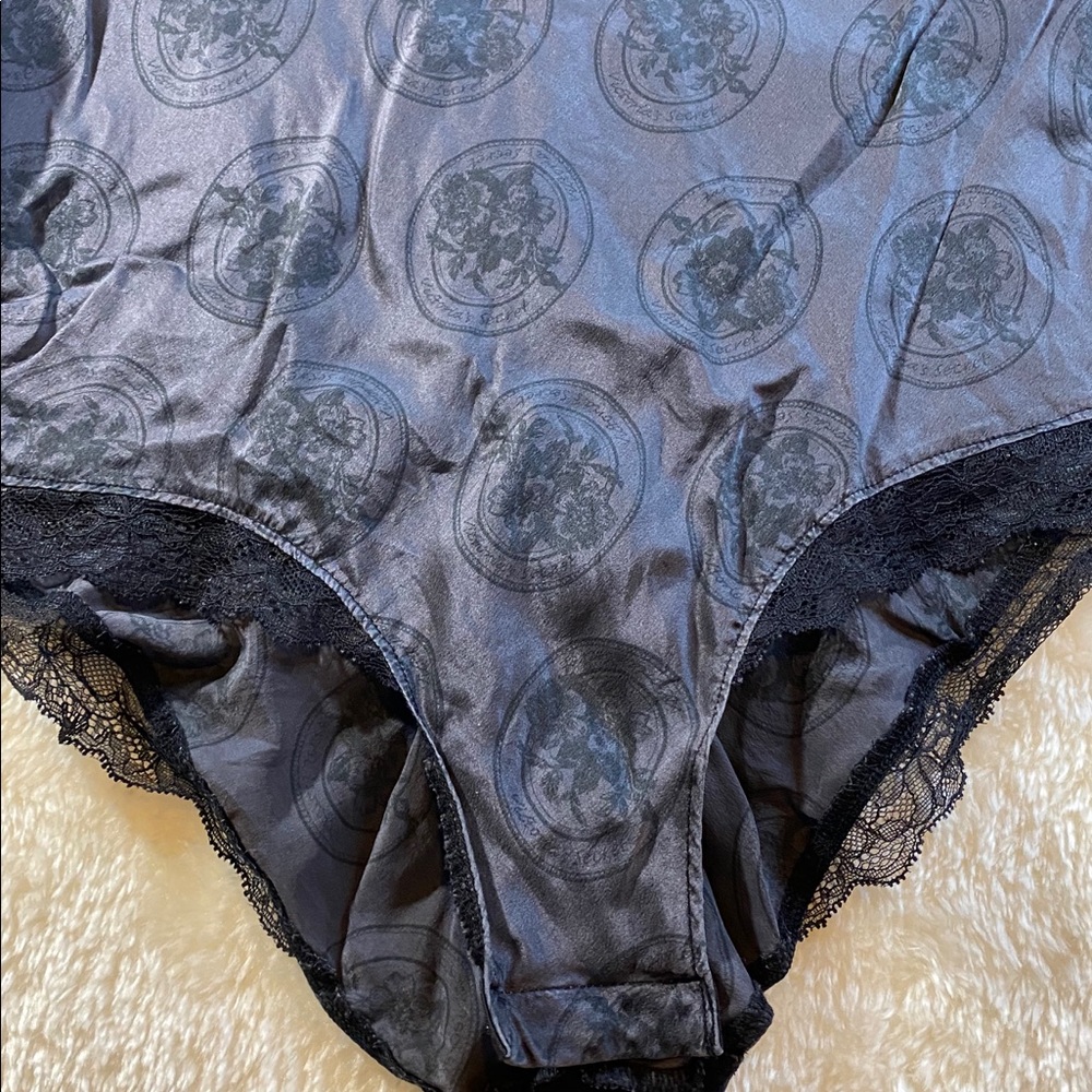 Victoria secret 34B black/grey teddy - Picture 5 of 5